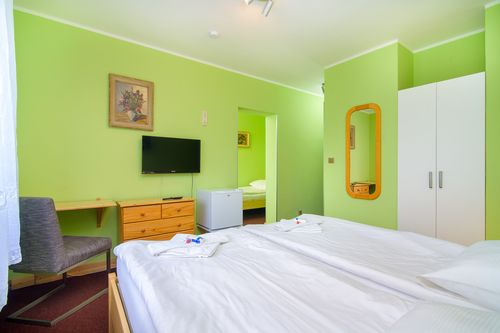 čtyřlůžkový pokoj / apartmán – 3 – 4 osoby
